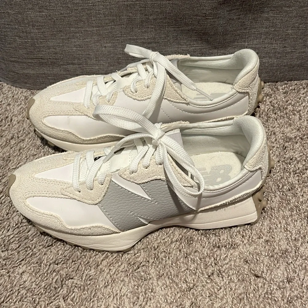 New Balance 327 white and grey - Picture 2 of 5